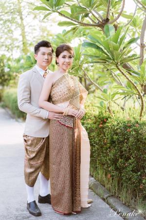ชุดไทยเจ้าสาว ชุดไทยจักรพรรดิ์ เช่าที่แบมบี้ เวดดิ้ง ห้วยขวาง